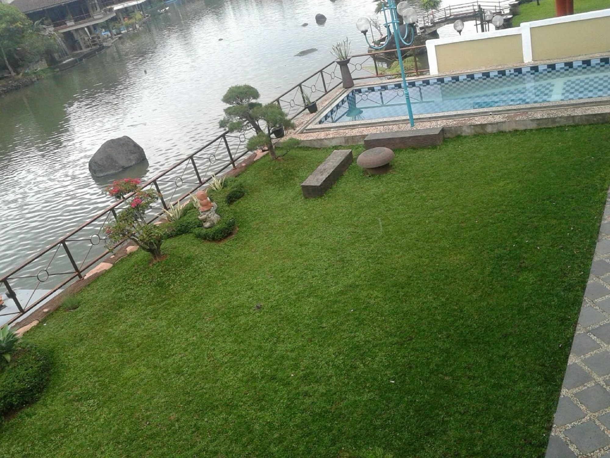 Villa Bukit Danau Cipanas  Exterior photo