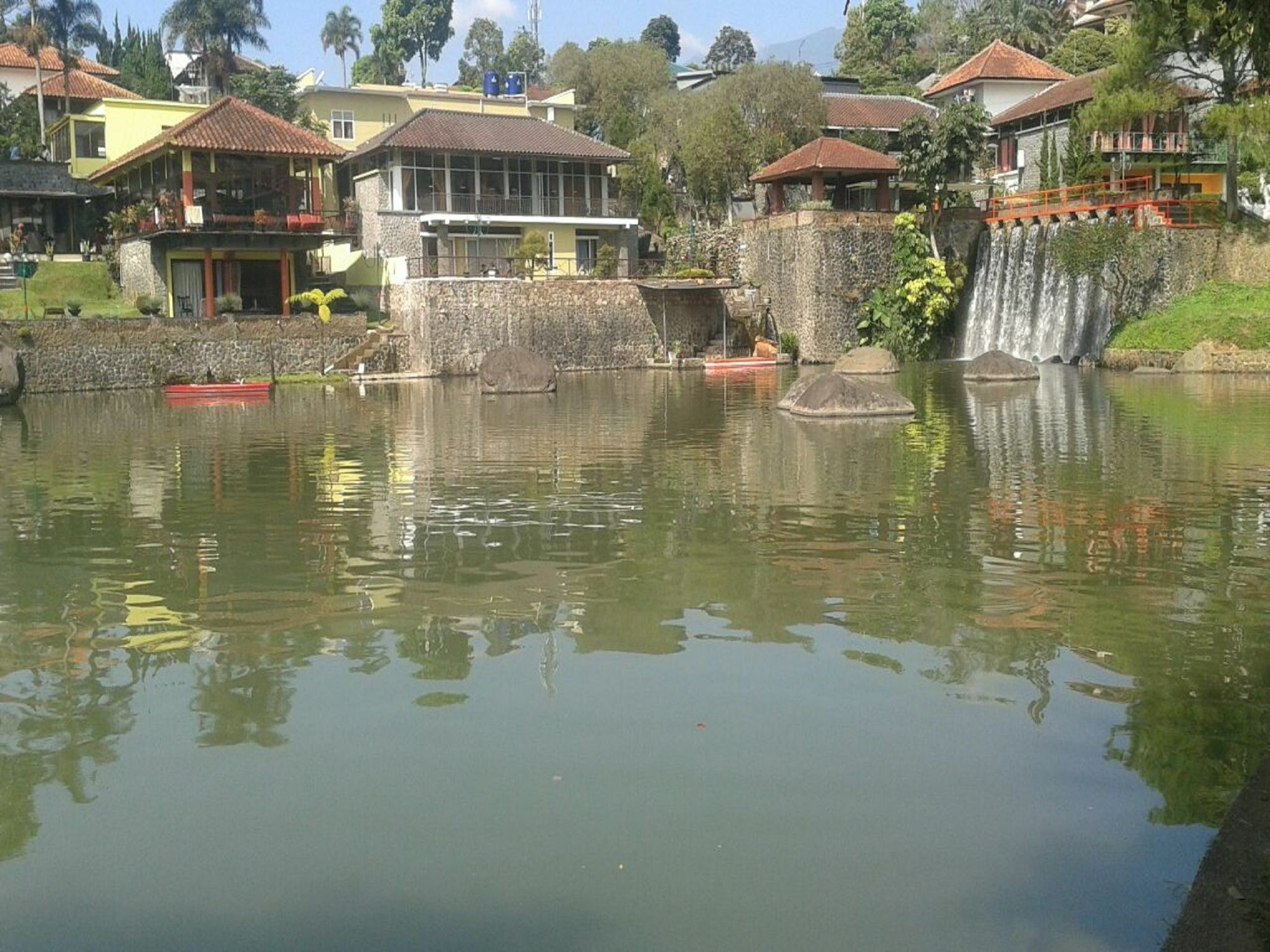 Villa Bukit Danau Cipanas  Exterior photo